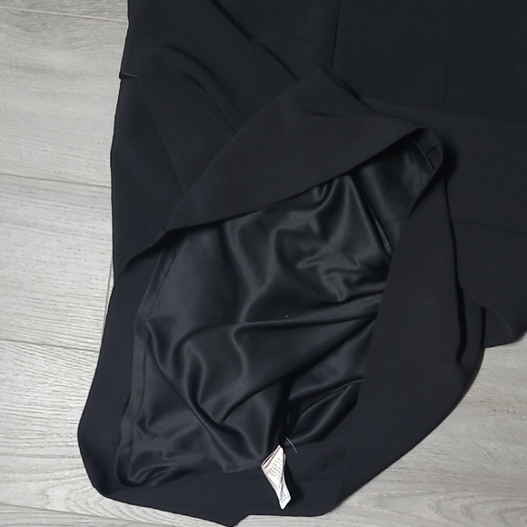 Sandra Darren Black Sleeveless Midi Sheath Dress - Picture 9 of 10